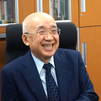 上原寿明社長